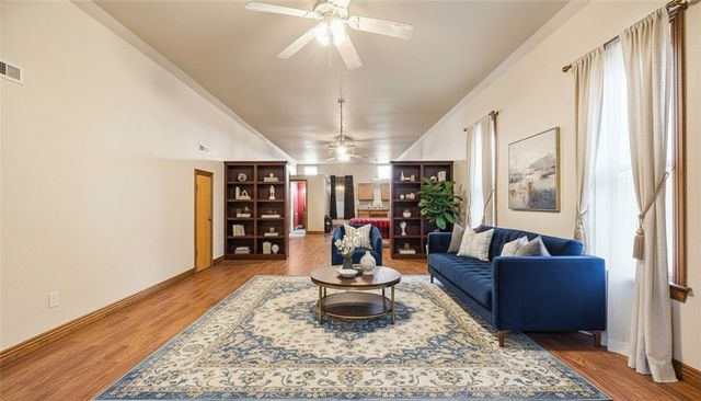 16800 Parks Corner Road, Prairie Grove, AR 72753