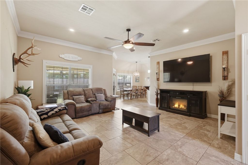 103 Edna Lane, Caldwell, TX 77836 — photo 4