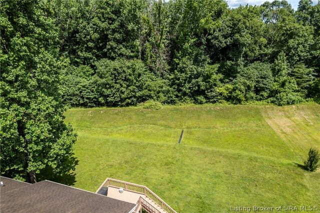 2031 Sterling Oaks Drive, Sellersburg, IN 47172
