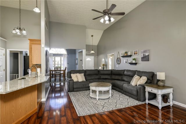 2031 Sterling Oaks Drive, Sellersburg, IN 47172