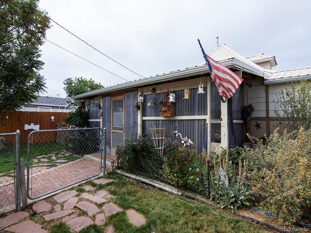 146 S Sherman St, Byers, CO 80103