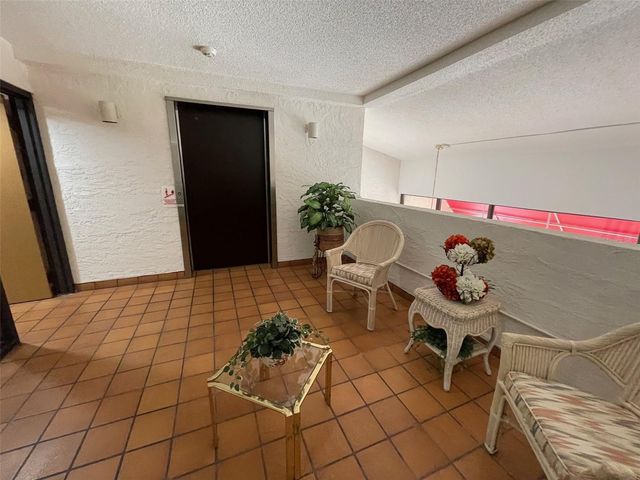 2591 COUNTRYSIDE BOULEVARD 5203, Clearwater, FL 33761