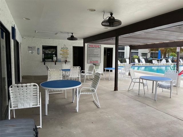 2591 COUNTRYSIDE BOULEVARD 5203, Clearwater, FL 33761