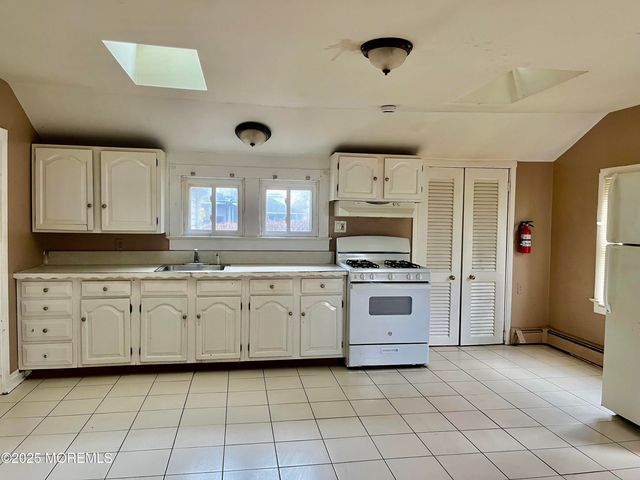 52 Shoreland Terrace, North Middletown, NJ 07748