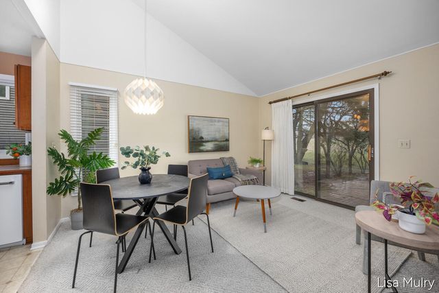 1810 Southampton SE, Grand Rapids, MI 49508