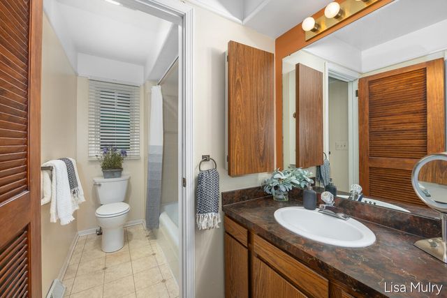 1810 Southampton SE, Grand Rapids, MI 49508