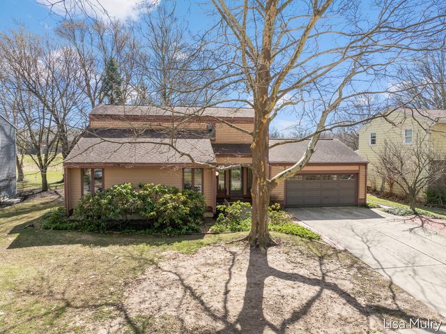 1810 Southampton SE, Grand Rapids, MI 49508