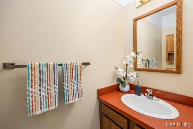 1810 Southampton SE, Grand Rapids, MI 49508