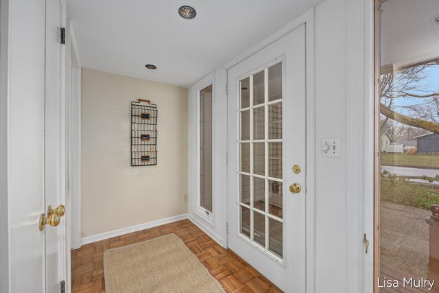 1810 Southampton SE, Grand Rapids, MI 49508