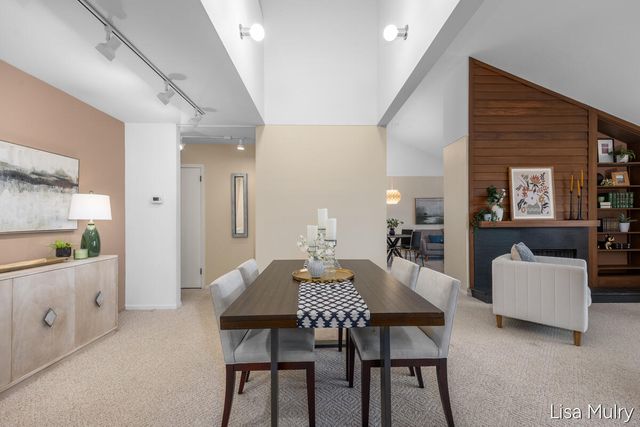 1810 Southampton SE, Grand Rapids, MI 49508