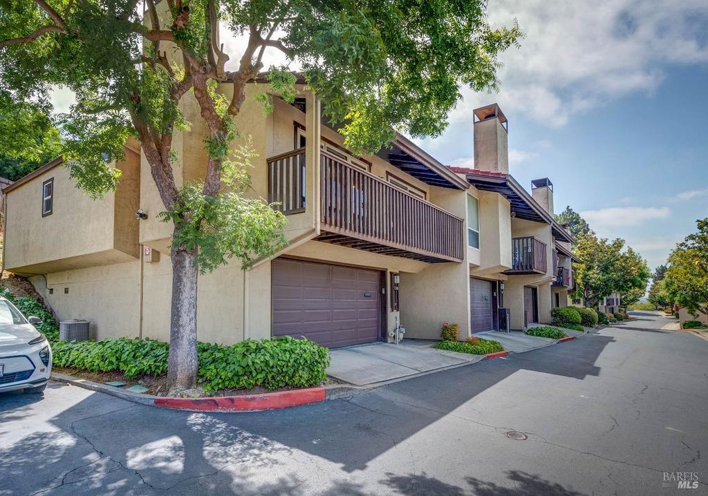 300 Kathy Ellen Dr, Vallejo, CA 94591