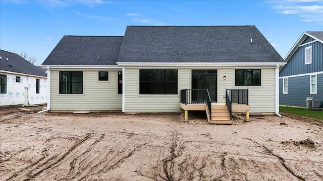 1225 Noble Drive, Port Barrington, IL 60010