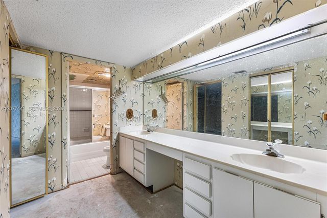 5883 Sugar Palm Court C, Delray Beach, FL 33484