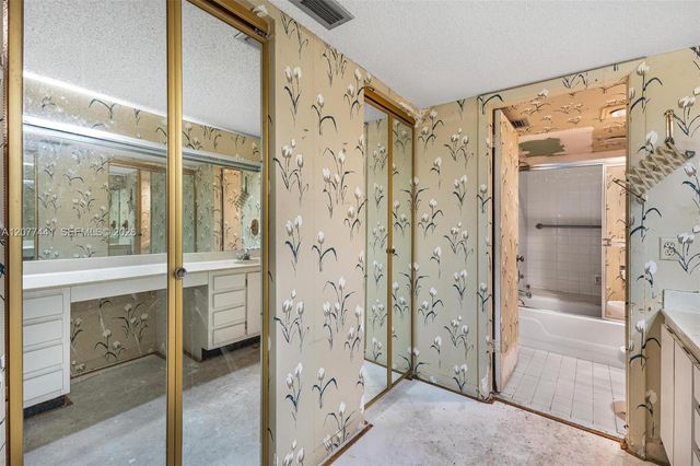5883 Sugar Palm Court C, Delray Beach, FL 33484