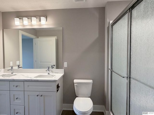 2613 Piney Creek Drive, Elkhorn, NE 68022