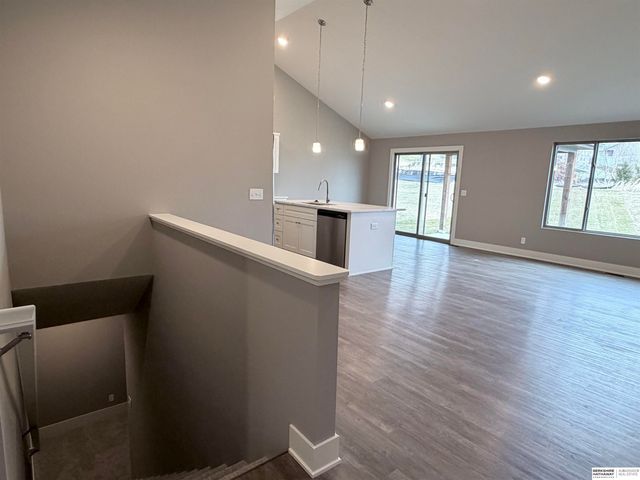 2613 Piney Creek Drive, Elkhorn, NE 68022