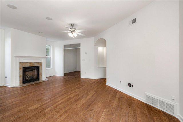 275 ISLAND VILLAGE DR, Memphis, TN 38103