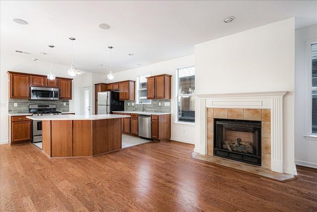 275 ISLAND VILLAGE DR, Memphis, TN 38103