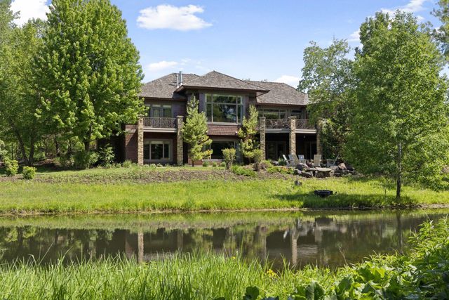 700 Hidden Creek Trail, Mendota Heights, MN 55118