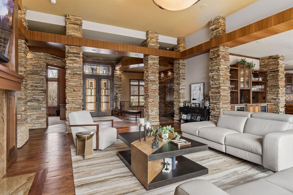 700 Hidden Creek Trail, Mendota Heights, MN 55118 — photo 4
