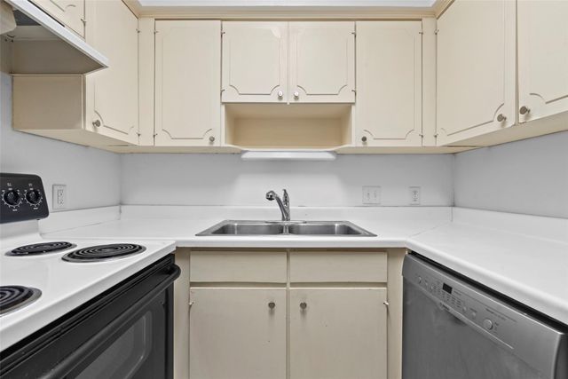2601 Bellefontaine Street C116, Houston, TX 77025