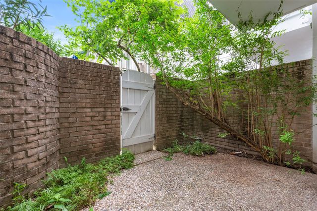 2601 Bellefontaine Street C116, Houston, TX 77025