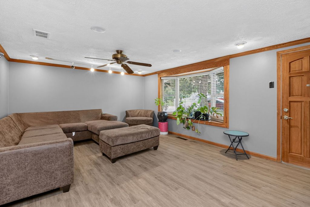 19100 JANET Avenue, Romeoville, IL 60446 — photo 3