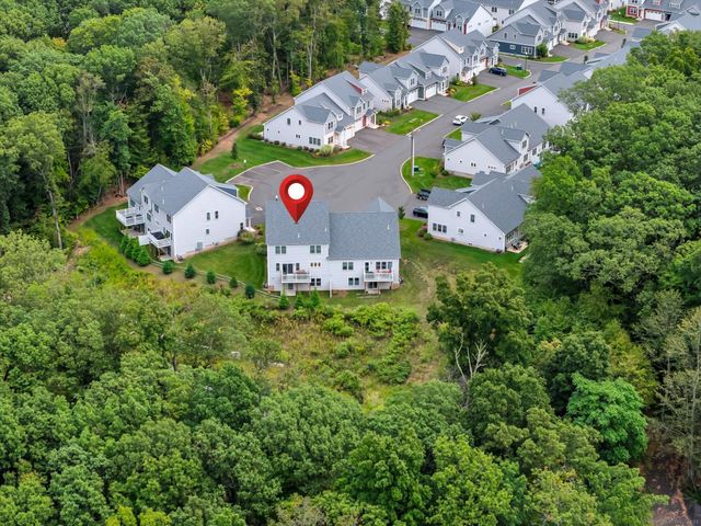 40 Newbury Court 40, North Haven, CT 06473