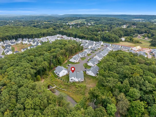 40 Newbury Court 40, North Haven, CT 06473