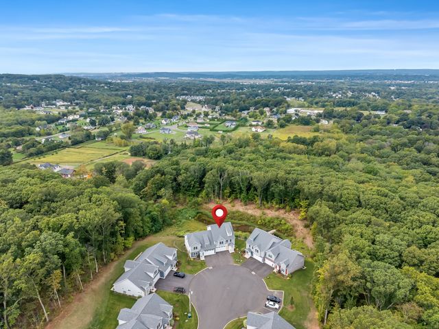 40 Newbury Court 40, North Haven, CT 06473