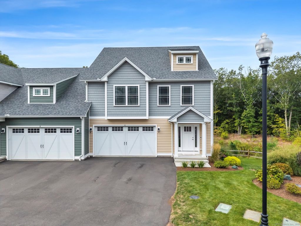 40 Newbury Court 40, North Haven, CT 06473