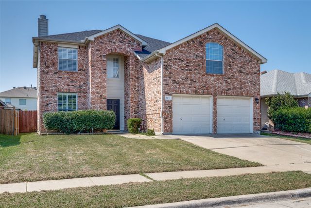 1011 Stonebrook Drive, Grand Prairie, TX 75052