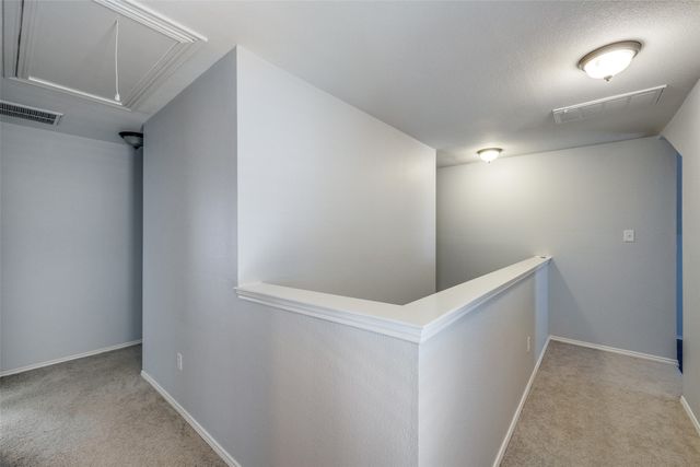 1011 Stonebrook Drive, Grand Prairie, TX 75052
