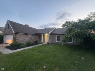 7630 Lippincott Way, Indianapolis, IN 46268