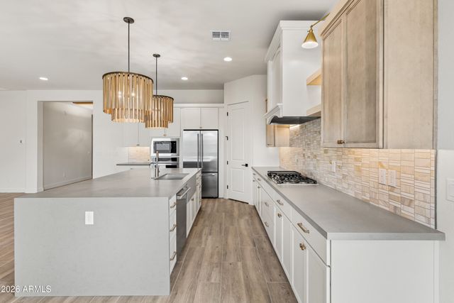 7331 W LISBON Lane, Peoria, AZ 85381