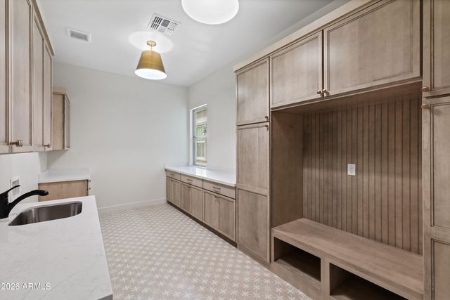 7331 W LISBON Lane, Peoria, AZ 85381