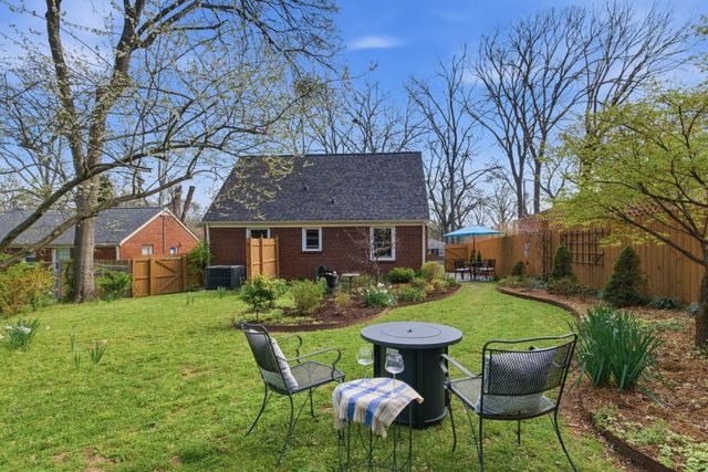 1342 Cardinal Ave, Nashville, TN 37216