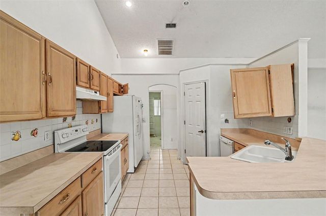 4716 SPANIEL STREET, Orlando, FL 32818