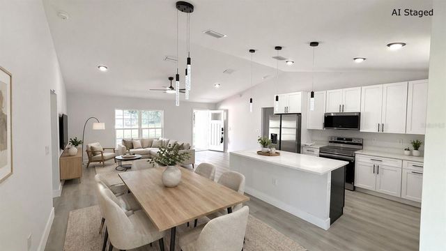 102 MALAUKA TRAIL, Ocklawaha, FL 32179