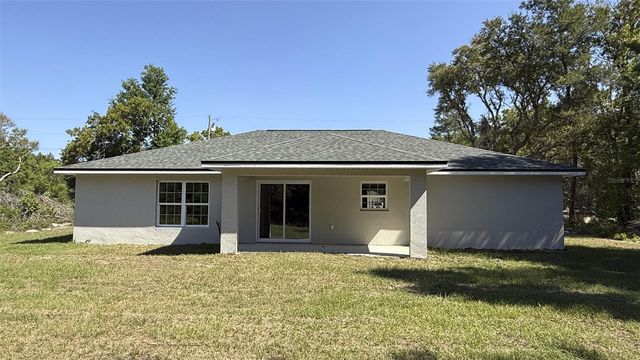 102 MALAUKA TRAIL, Ocklawaha, FL 32179