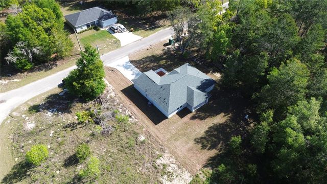 102 MALAUKA TRAIL, Ocklawaha, FL 32179