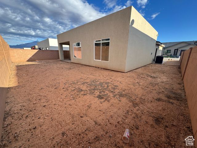 2153 W 320 S, Hurricane, UT 84737