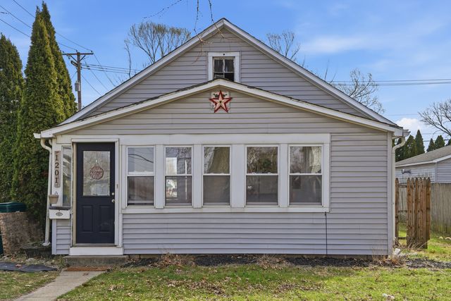 1201 14th Avenue, Rock Falls, IL 61071