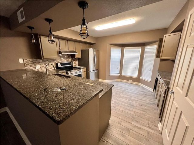 7252 The Mansions Dr, Corpus Christi, TX 78414