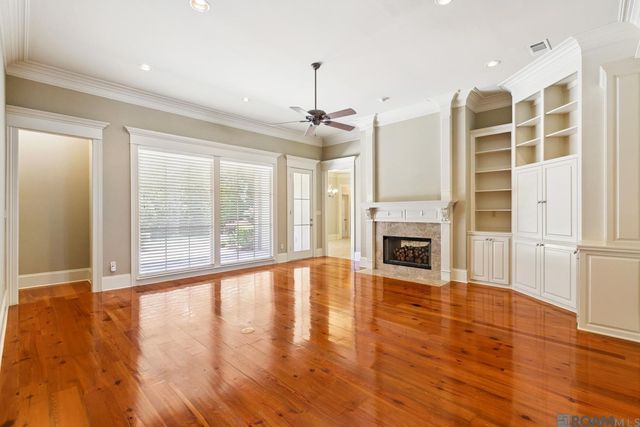 12119 Lake Estates Ave, Baton Rouge, LA 70810