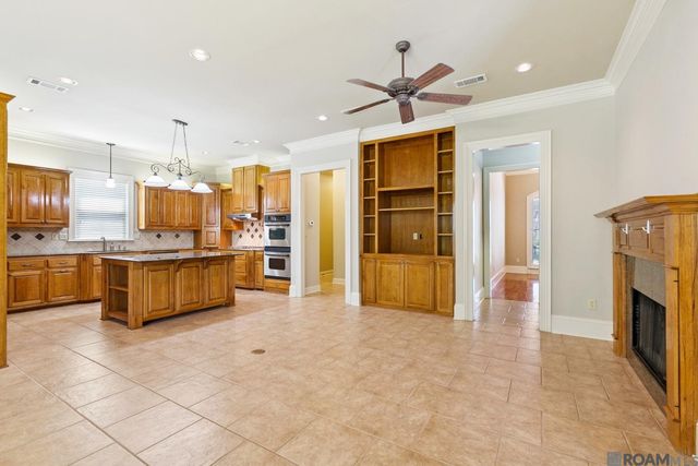 12119 Lake Estates Ave, Baton Rouge, LA 70810