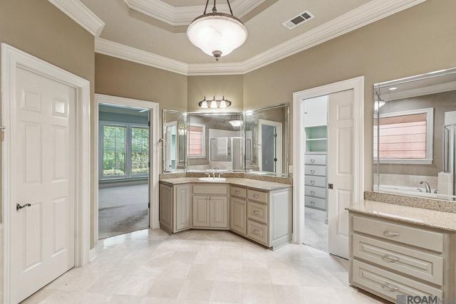 12119 Lake Estates Ave, Baton Rouge, LA 70810