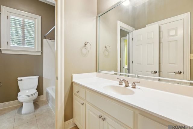 12119 Lake Estates Ave, Baton Rouge, LA 70810