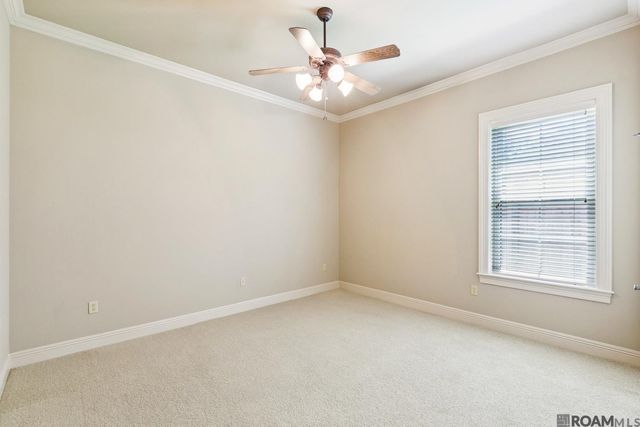 12119 Lake Estates Ave, Baton Rouge, LA 70810