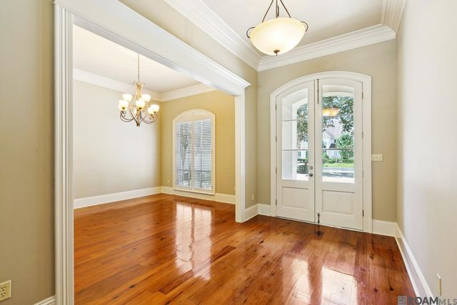 12119 Lake Estates Ave, Baton Rouge, LA 70810